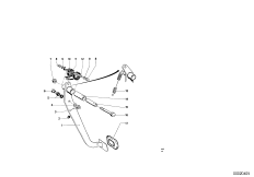 Pedals-supporting bracket/clutch pedal