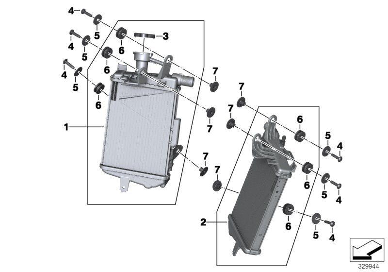 Radiatore motore con fissaggio