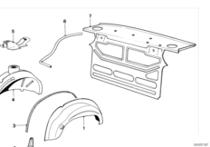 Parede separadora bagageira/cava roda